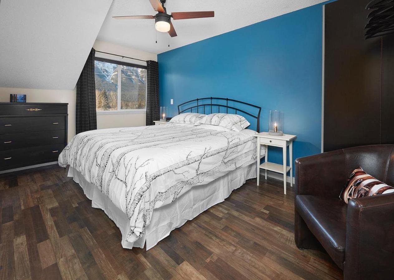 Villa Mountain Gate - Pet Friendly 2Br W Mountain Views And Open Hot Tub Canmore Exterior foto